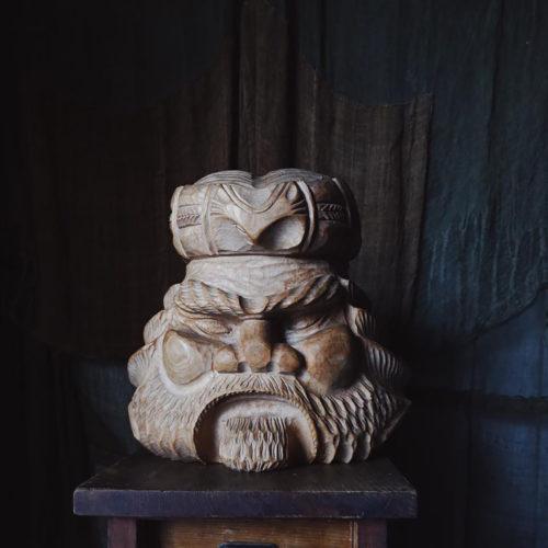 日本北海道原住民木雕